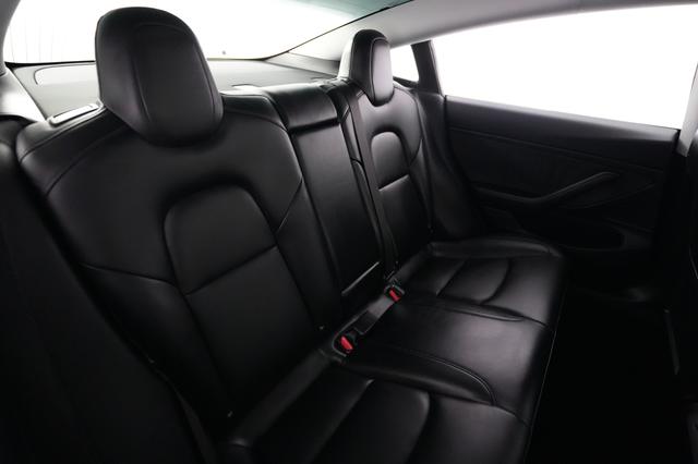 2018 Tesla Model 3 — photo 4 of 21