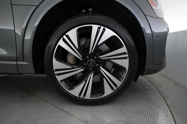 2024 Audi Q8 e-tron Sportback — photo 16 of 22