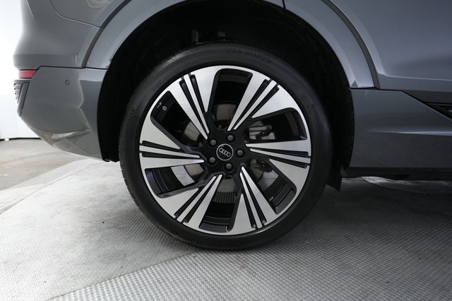 2024 Audi Q8 e-tron Sportback — photo 17 of 22