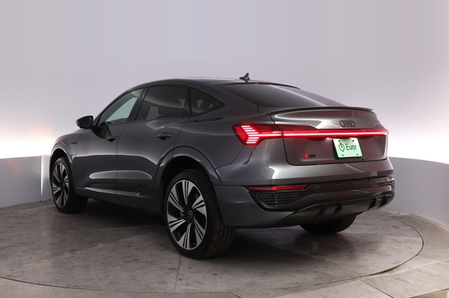 2024 Audi Q8 e-tron Sportback