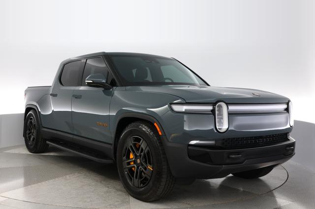 2025 Rivian R1T — photo 10 of 21