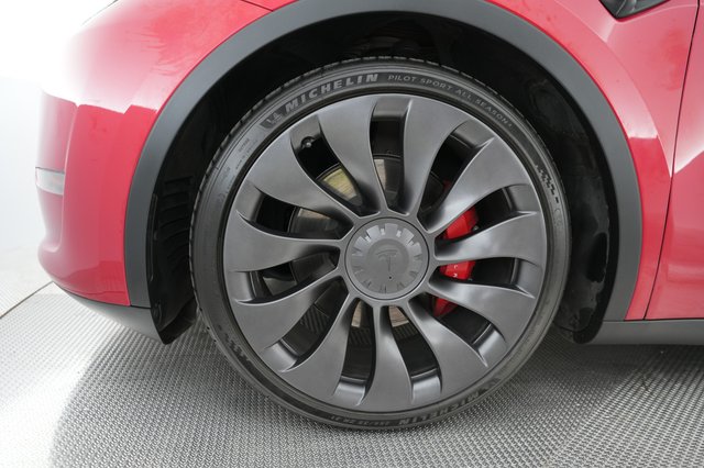 2023 Tesla Model Y — photo 16 of 21