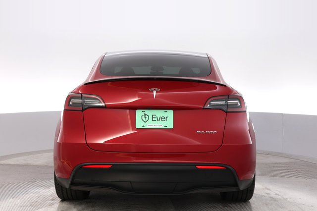 2023 Tesla Model Y — photo 12 of 21