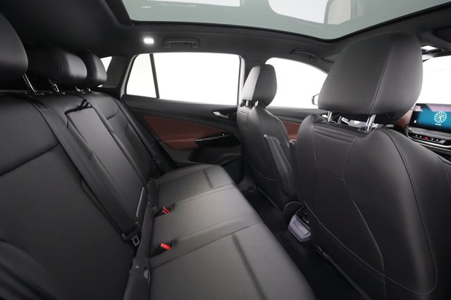 2021 Volkswagen ID.4 — photo 16 of 24