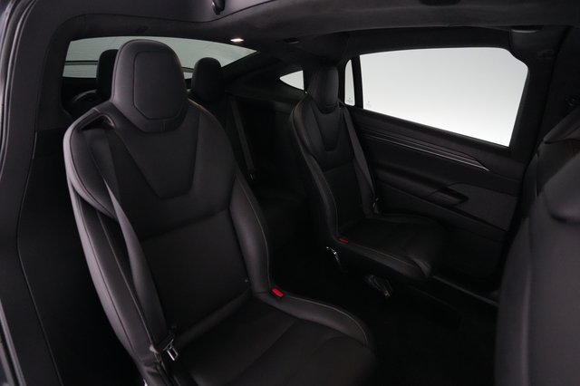 2022 Tesla Model X — photo 4 of 21