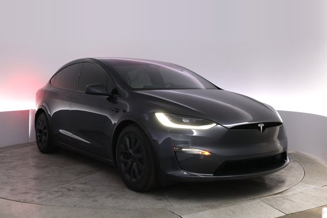 2024 Tesla Model X — photo 10 of 24