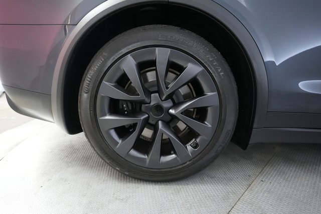 2024 Tesla Model X — photo 17 of 24