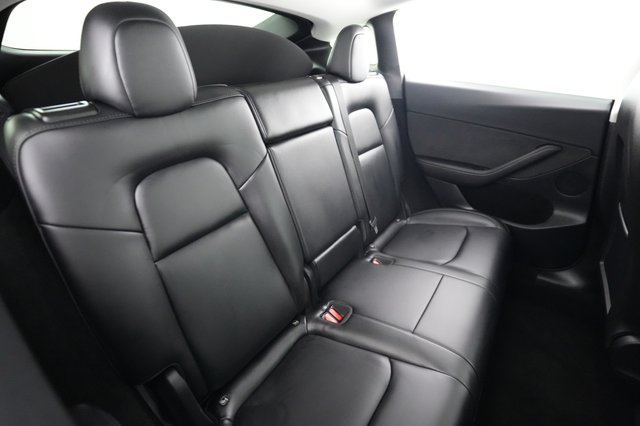 2024 Tesla Model Y — photo 4 of 26