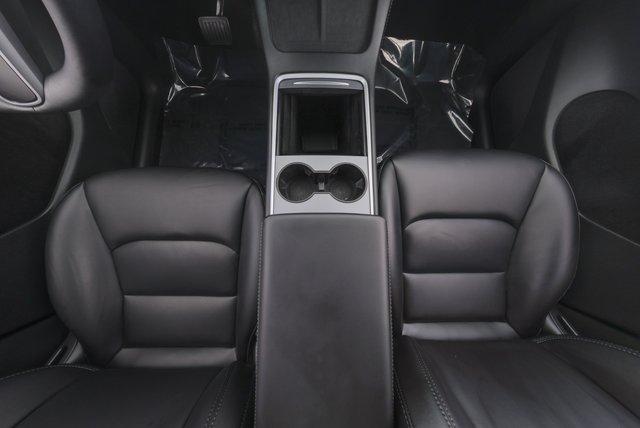 2024 Tesla Model Y — photo 22 of 26