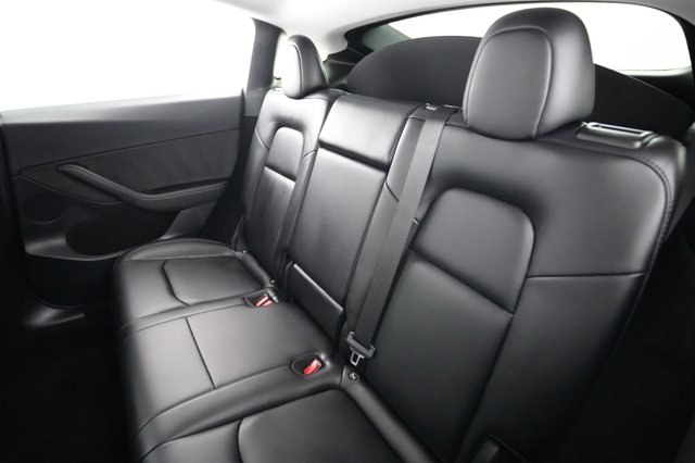 2024 Tesla Model Y — photo 19 of 26