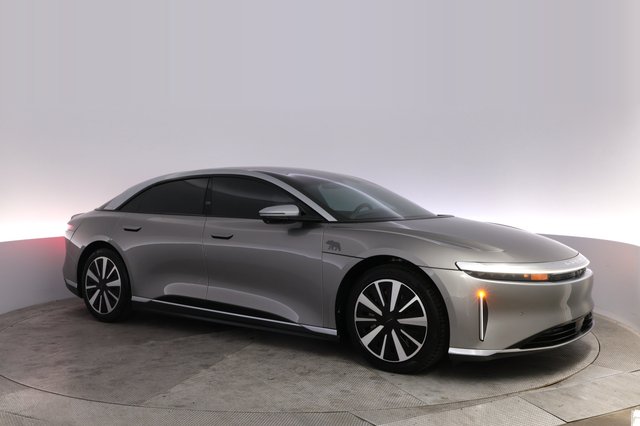 2023 Lucid Air — photo 11 of 22