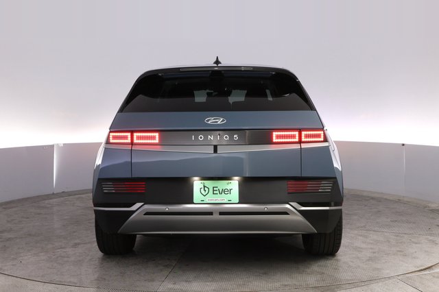 2024 Hyundai IONIQ 5 — photo 12 of 25