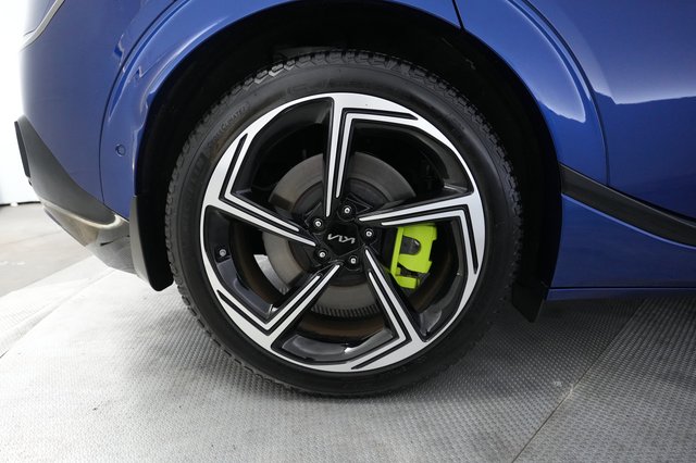 2023 Kia EV6 — photo 17 of 22