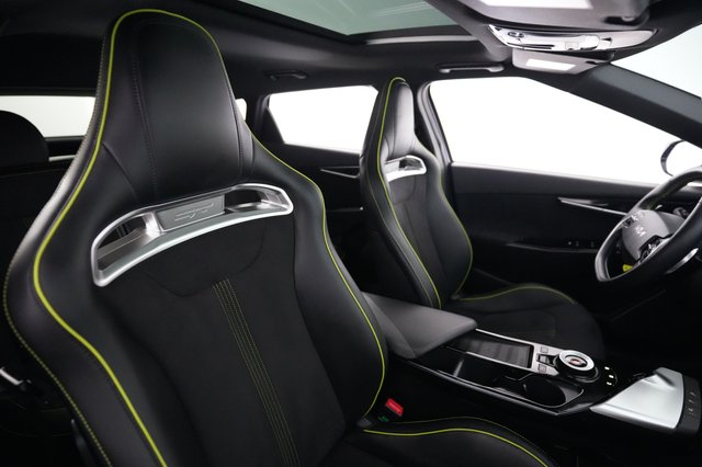 2023 Kia EV6 — photo 18 of 22