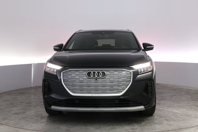 2023 Audi Q4 e-tron — photo 9 of 24