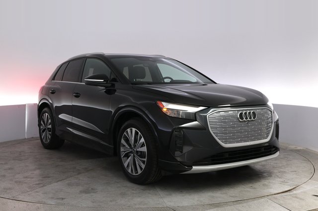 2023 Audi Q4 e-tron — photo 10 of 24