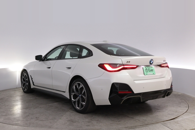 2023 BMW i4