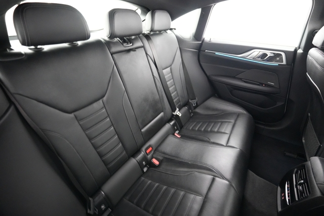 2023 BMW i4