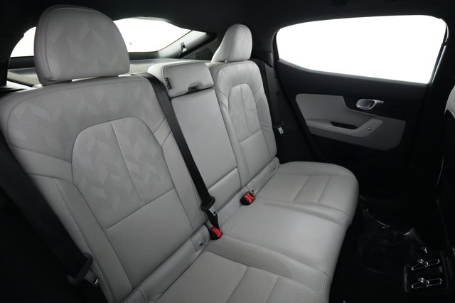 2023 Polestar 2 — photo 4 of 25