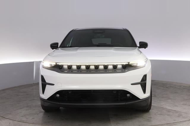 2024 Jeep Wagoneer S