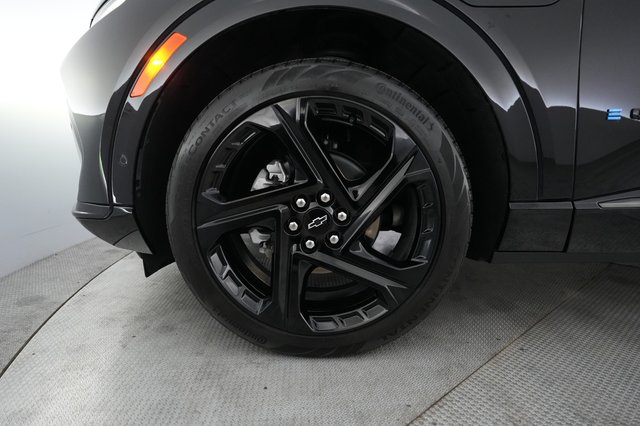 2024 Chevrolet Equinox EV — photo 15 of 21