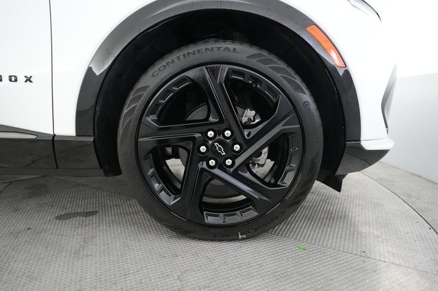 2024 Chevrolet Equinox EV — photo 16 of 21