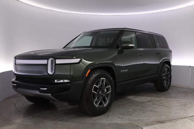 2024 Rivian R1S — VIN 7PDSGBBA2RN032642