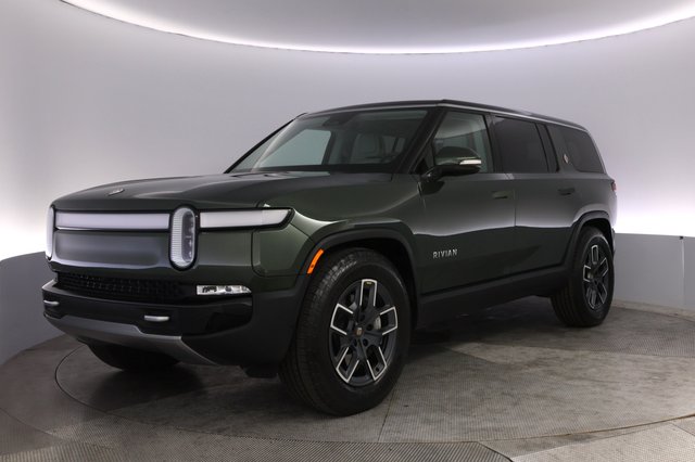 2024 Rivian R1S — VIN 7PDSGBBA2RN032642