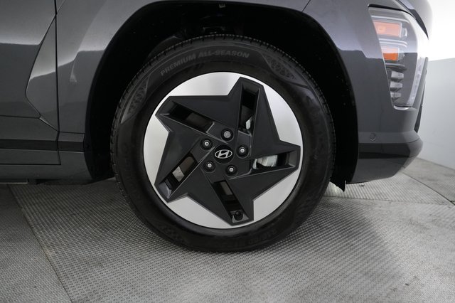 2024 Hyundai Kona Electric — photo 16 of 22