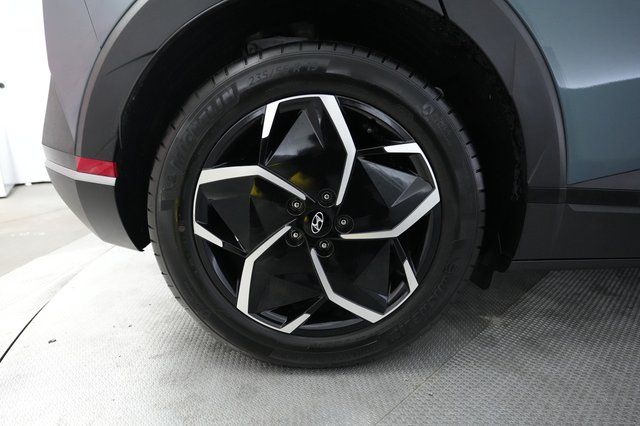 2024 Hyundai IONIQ 5 — photo 17 of 21