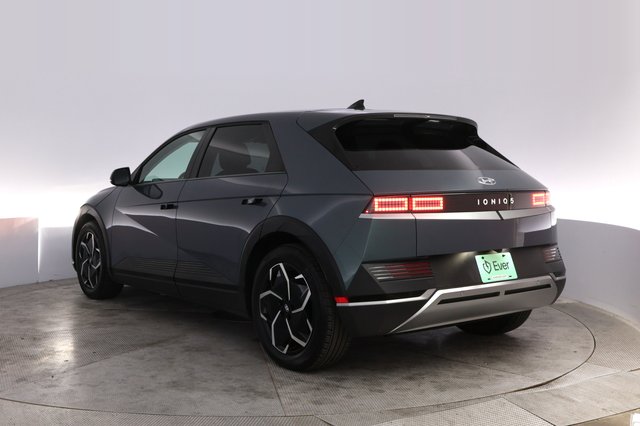 2024 Hyundai IONIQ 5 — photo 13 of 21