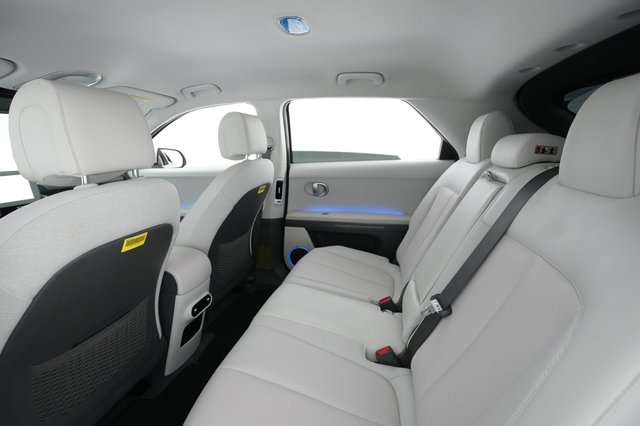 2023 Hyundai IONIQ 5 — photo 19 of 28