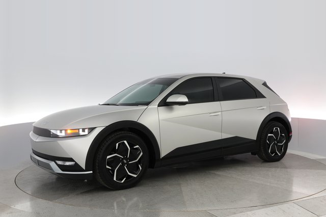 2023 Hyundai IONIQ 5 — photo 12 of 28