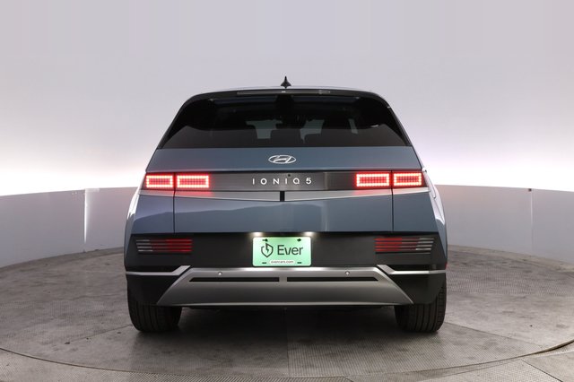 2024 Hyundai IONIQ 5 — photo 12 of 21