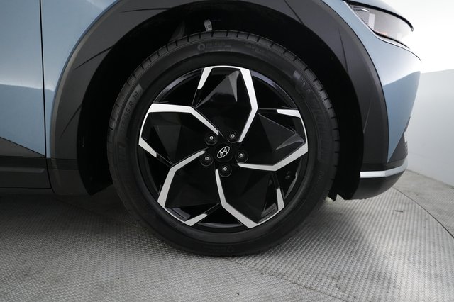 2024 Hyundai IONIQ 5 — photo 16 of 21