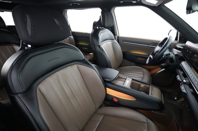 2024 Kia EV9 — photo 18 of 23