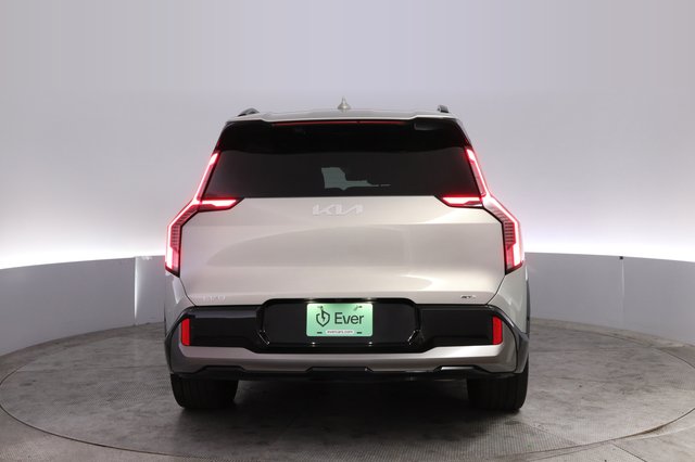 2024 Kia EV9 — photo 12 of 23