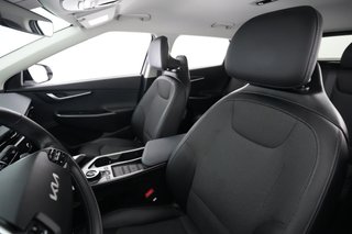 2024 Kia EV6 — photo 3 of 21