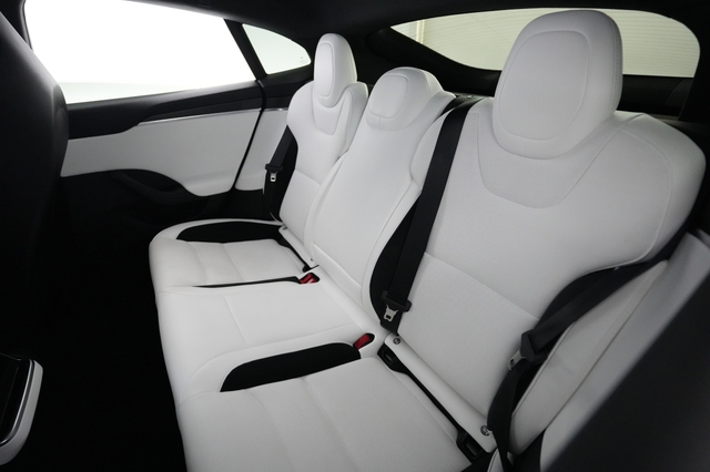 2025 Tesla Model S