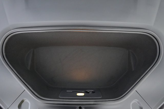 2025 Tesla Model S — photo 20 of 22