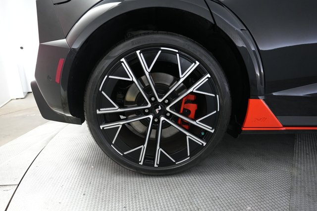 2025 Hyundai IONIQ 5 — photo 17 of 23