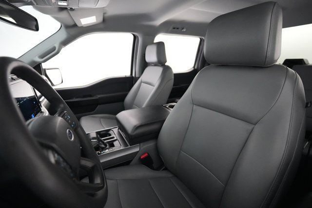 2022 Ford F-150 Lightning — photo 3 of 15