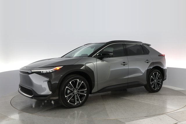 2024 Toyota bZ4X — photo 12 of 29
