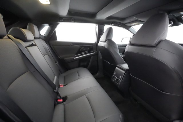 2024 Toyota bZ4X — photo 4 of 29