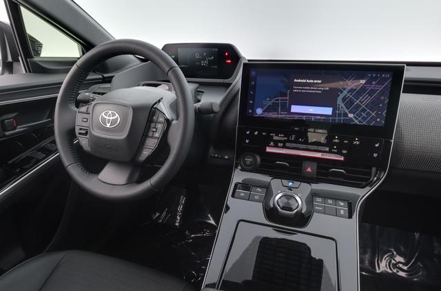 2024 Toyota bZ4X — photo 3 of 29