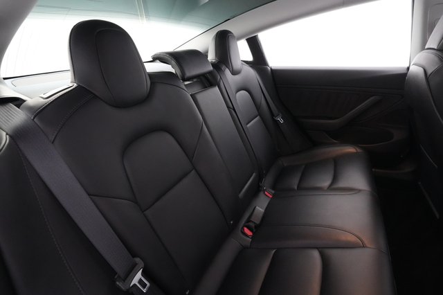 2018 Tesla Model 3 — photo 4 of 26