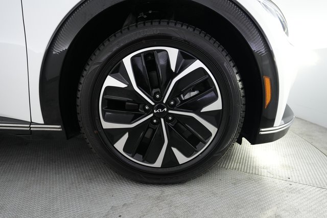 2022 Kia EV6 — photo 16 of 21