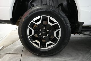 2023 Ford F-150 Lightning — photo 11 of 16