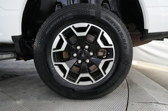 2023 Ford F-150 Lightning — photo 7 of 15