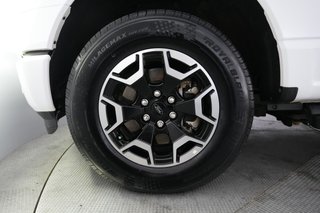 2023 Ford F-150 Lightning — photo 9 of 16